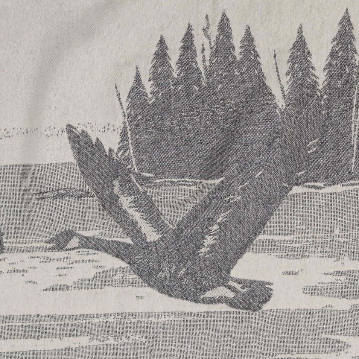 Pristine Jacquard Throw Blanket