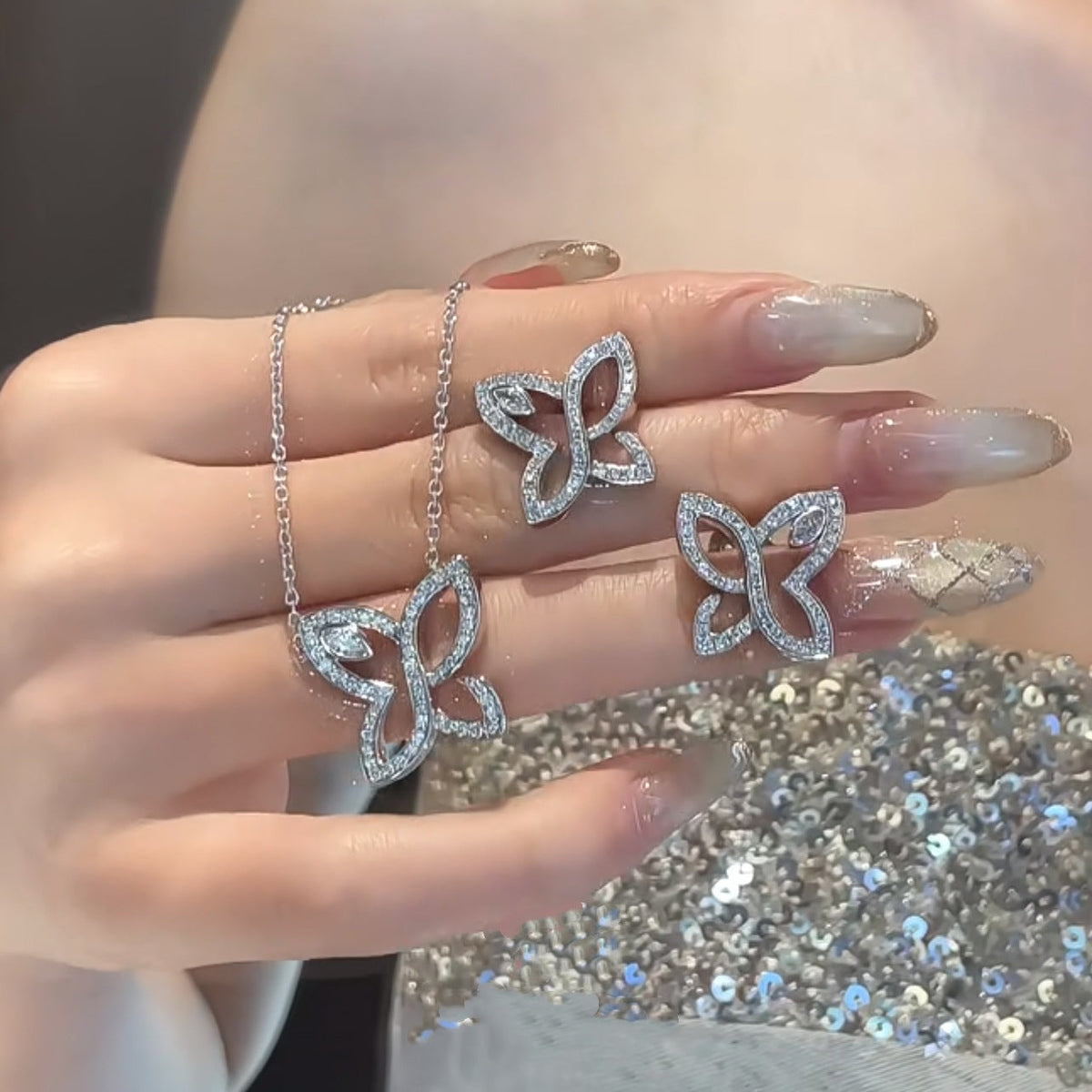Harry Winston Style Butterfly Lily Cubic Zirconia Necklace
