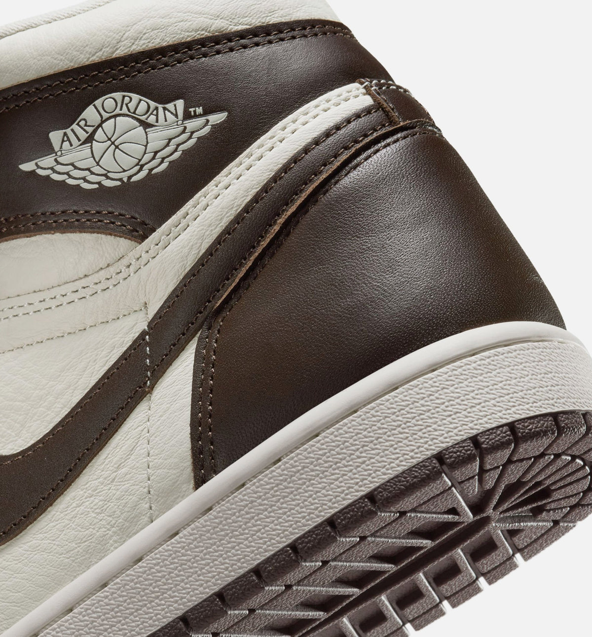 Air Jordan 1 Retro High OG Womens Lifestyle Shoe - Baroque Brown/Light Madder Root/Sail