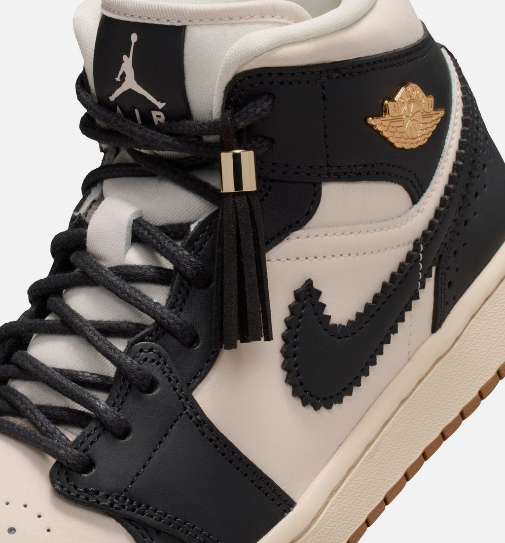 Air Jordan 1 Mid SE Womens Lifestyle Shoe - Off-Noir/Chalk/Pearl White