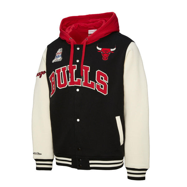 M&N NBA Vi M&N NBA Vintage Logo Chicago Bulls Courtside Fleece Button Front Hoodie  * Full titlentage Logo Chicago Bulls Courtside Fleece Button Front Hoodie