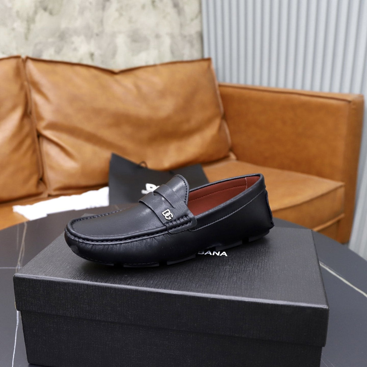 Dolce & Gabbana Men's Black Logo-Detail Loafers