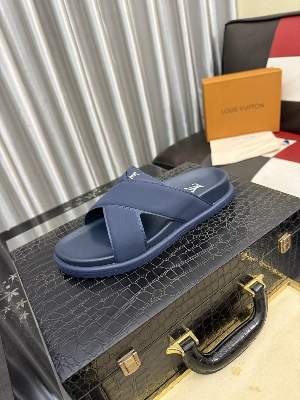 Louis Vuitton Crossover Slide Sandals - Open Toe