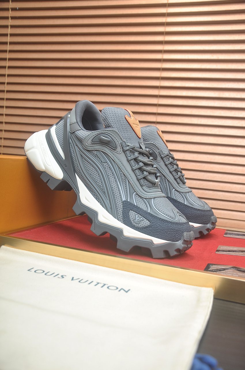 Louis Vuitton Low-Top Lug Sole Sneakers