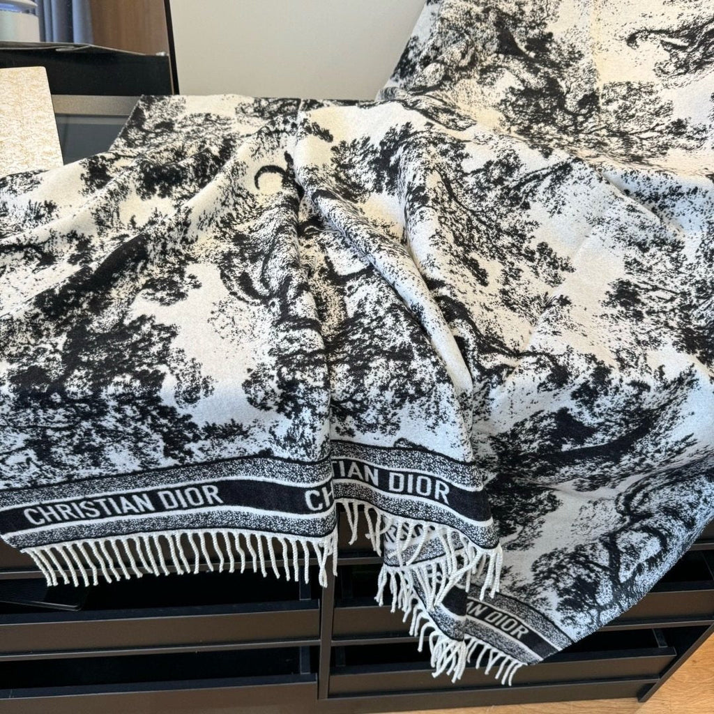 Dior Animal Jacquard Fringed Scarf