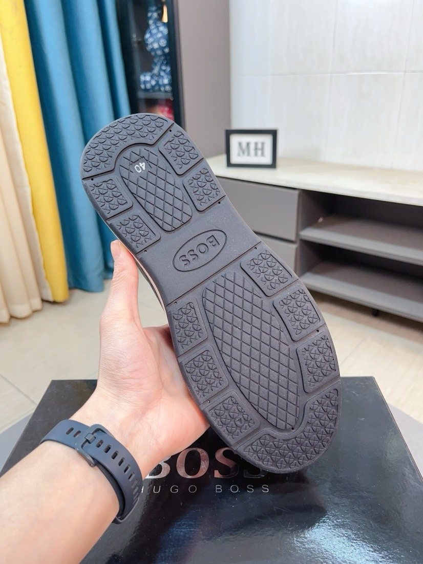 Hugo Boss Textured Low-Top Sneakers